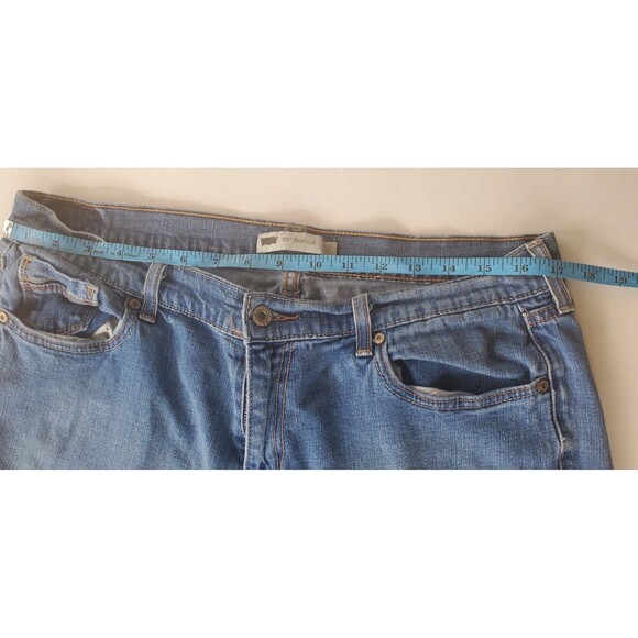 Levis 515 Boot Cut Jeans Womens Blue Denim size 14 34x30 Mid Rise Med Wash - Picture 6 of 11